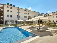 Ibis Budget la Roche-Sur-Yon - Swimmingpools