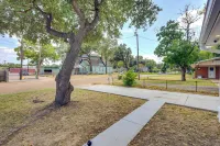 Sunny Hearne Home Near Universities!
