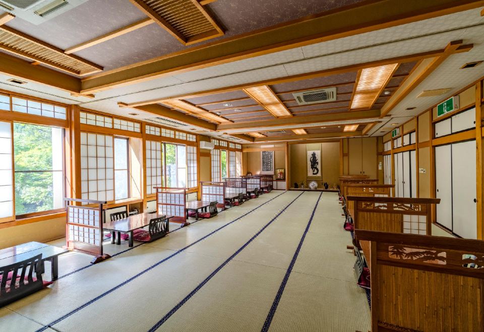 4. 료칸 야케노유..