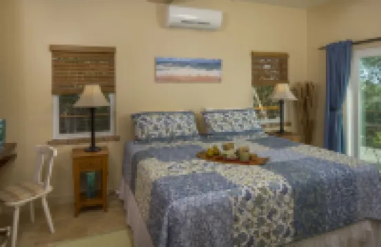 COUPLES RETREAT, HUGE OCEAN VIEWS, FREE KAYAKS & PADDLE BOARDS Hoteles en 