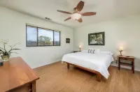 Modern 2 bedroom close to historic downtown winters Hotels in Winters