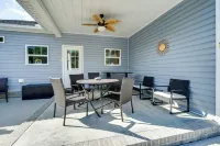Serene Oak Island Home w/ Private Saltwater Pool! - 3-Sterne