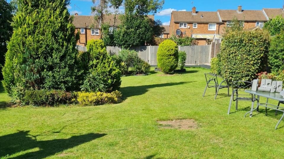 1 Bedroom Annex - 2 Mins From Train Station