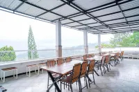 Sans Hotel Queen Batu Hotels in Bumiaji