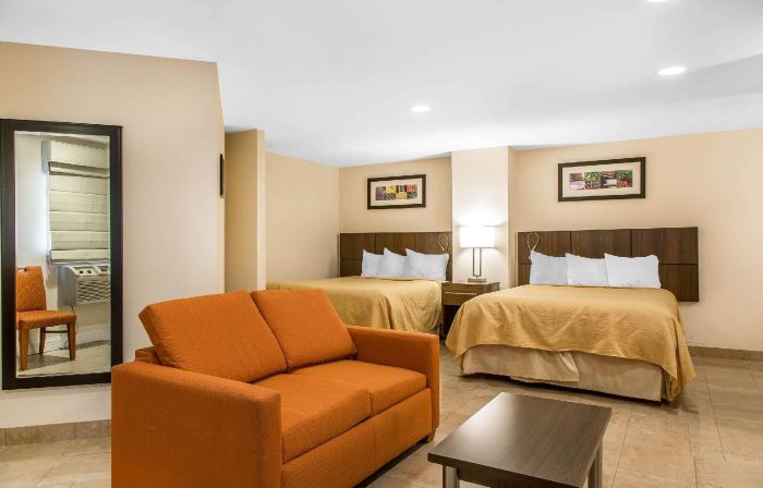 Quality Inn and Suites Newport - Middletown