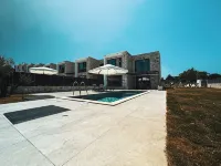 The Olive Path - Villas
