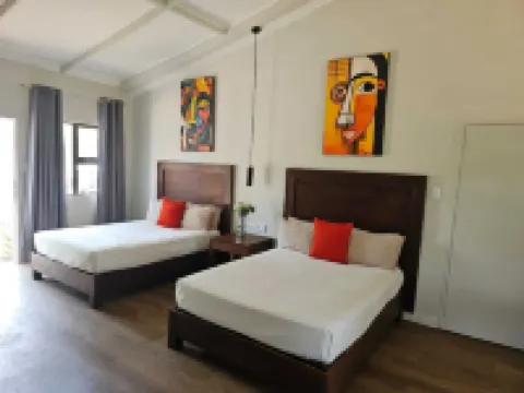 Shumba Valley Lodge
