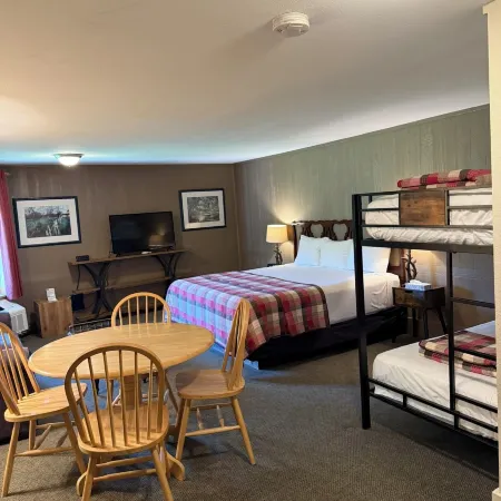Northern Lights Lodge
