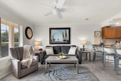 Charming 1-bedroom condo in superb Destin with WiFi, AC