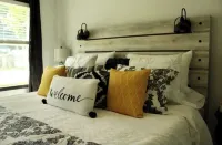 Greenbrier Getaway 1: Hike, Bike, Ski! Fenced Yard, Firepit, Wi-Fi, 1 Dog OK Hotels in Marlinton