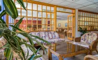 Green Bungalows Hotel Apartments