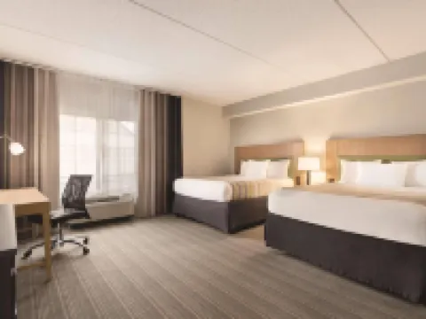 คันทรีอินน์แอนด์สวีทส์ บายเรดิสัน สนามบินราเลห์-เดอรัม NC โรงแรมในแครี