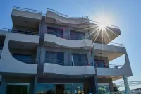 Ivory Serenity Hotel - 주차장