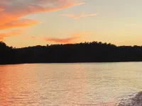 Cozy Tiny Home Cabin Near Lake Greeson & Kirby Landing – Pet-Friendly!
