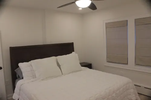 NYC NewRo Escape 3 Bdrm walk to train w/parking WiFi, AC