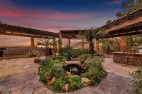 Retreat with stunning views: breathtaking, peaceful and soul healing