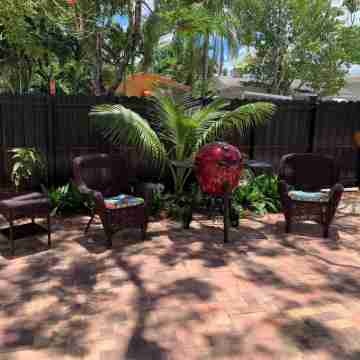 Miami Skyline Luxury Suite With Private Patio and Parking . Hotel Exterior