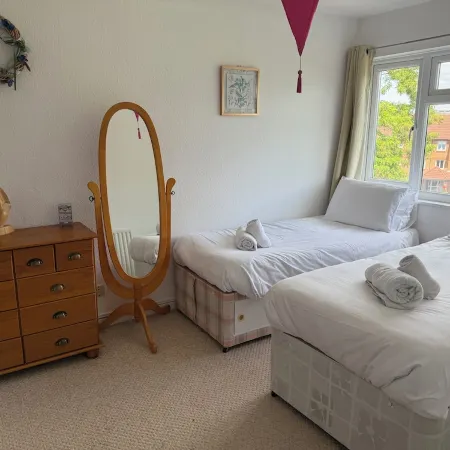 Beautiful 2 bedroom for 5, walk to town, near Legoland and Lapland!