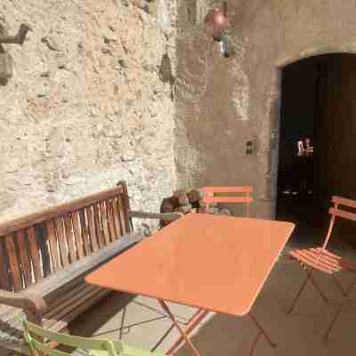 Atypical house in one of the most beautiful villages of the Drôme: le Poët Laval Others