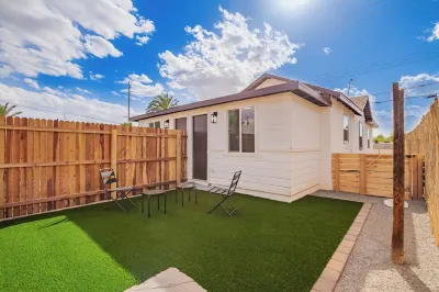 Tranquil studio with AC in charming Mesa Hotels in 