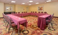Hampton Inn Muscatine - parking