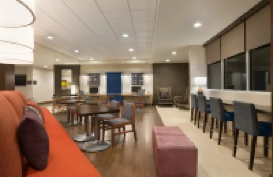 Home2 Suites by Hilton Phoenix - Glendale/Westgate