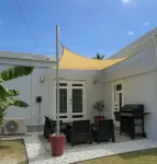 Coastal Private Home 3 bedrooms 3 bathrooms all amenities steps away from Beach - Beach