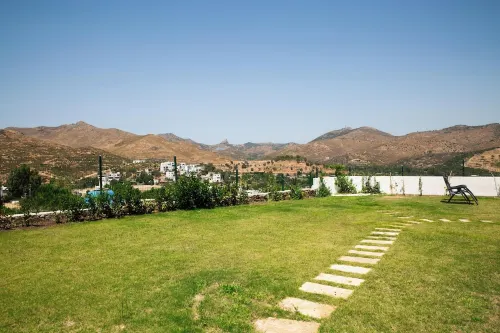 Tranquil Escape in Dereköy – Secluded Villa with Private Garden & Pool