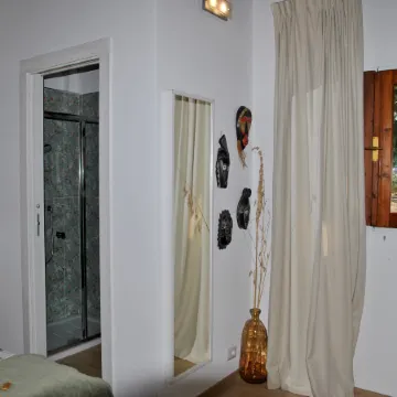 Green Retreat with Private Patio – Just 7 km from Sperlonga
