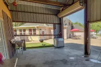 Natchez Vacation Rental, Close to Historic Parks! - Jacuzzi
