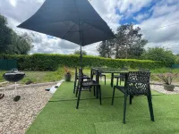 Villa Détente Jacuzzi 聖埃蒂安德富熱雷住宿飯店