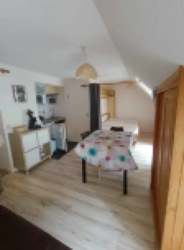 Classified studio apartment, in the center of town, facing the spa.