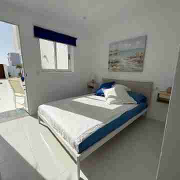 Room with independent pool Rooms