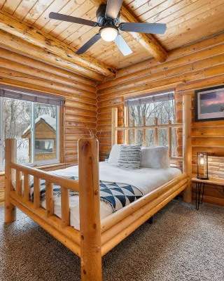 Majestic lake views on 20 private acres with hot tub