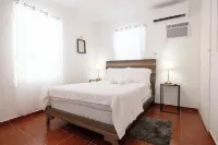 R&V Combate Beach House 1 with Pool