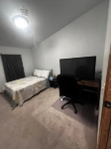 Prime Corvallis Base Camp: Walk OSU & Downtown, 4BR, Game Room, AC, Wii & More