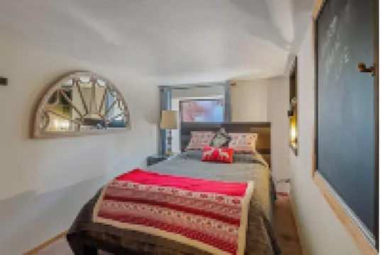 Arnold Getaway with lake access