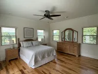 Summit House - 360° Ozark Views on 17 Private Acres Near Buffalo River