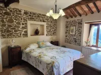 Gorgeous Remodeled Villa in Pieve di Monti di Villa Northern Tuscan w/VIEWS Hotel a Bagni di Lucca