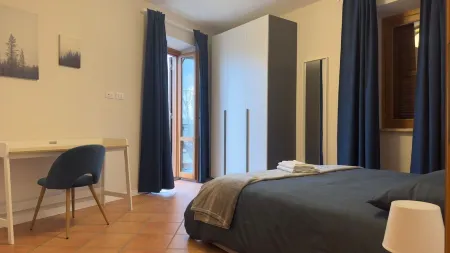 LAKEFRONT IN THE HISTORIC CENTER