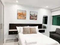 Suite with view to Santa Ana hill with GYM  호텔