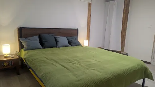 Apartment with panoramic views and terrace, close to Verdon canyon & Moustier
