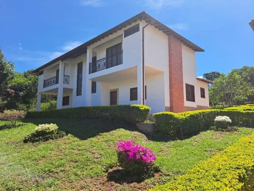 Baviera Elite House – Exclusivity, Space, and Stunning Views in Barichara Hotels in Villanueva