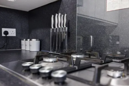 Lovely 2 Bed House in Grays, Essex. Отели рядом со станцией Chafford Hundred Lakeside Railway Station