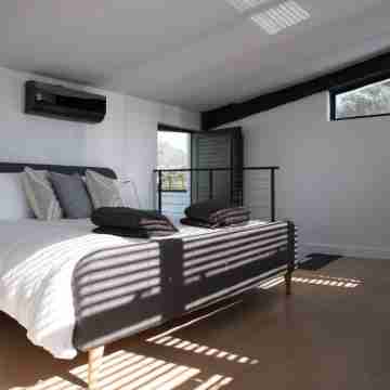 Beach villa with breathtaking views of mountains and sea Rooms