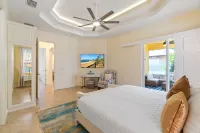 Sunshine & Good Times! Spacious Home w/ Pool & Spa