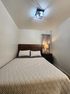 Charming 1-bedroom apartment in Gated Community & Onsite Laundry Odessa