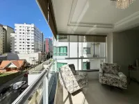 3 bedroom apartment close to the sea, next to Bassani square.