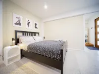 Snacks&Flicks, Cosy Queenslander Kicks-close to PA Hotels in Annerley