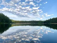Waterfront Log Home on Quiet Lake - 25 Minutes -Sunday River Ski